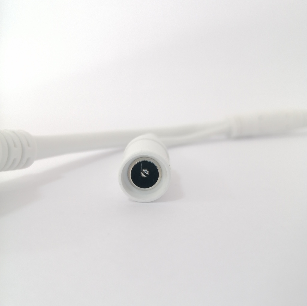 Camara IP 2MP con Luz Inteligente DS-2CD1023G2-LIU 2.8mm Hikvision